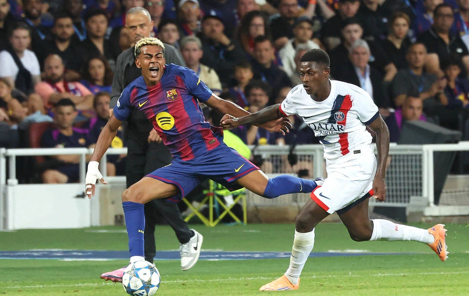 巴萨回应4亿欧挖角亚马尔传闻